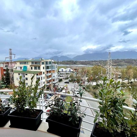 Queen'S Luxury Apartments Lake Tiran Dış mekan fotoğraf
