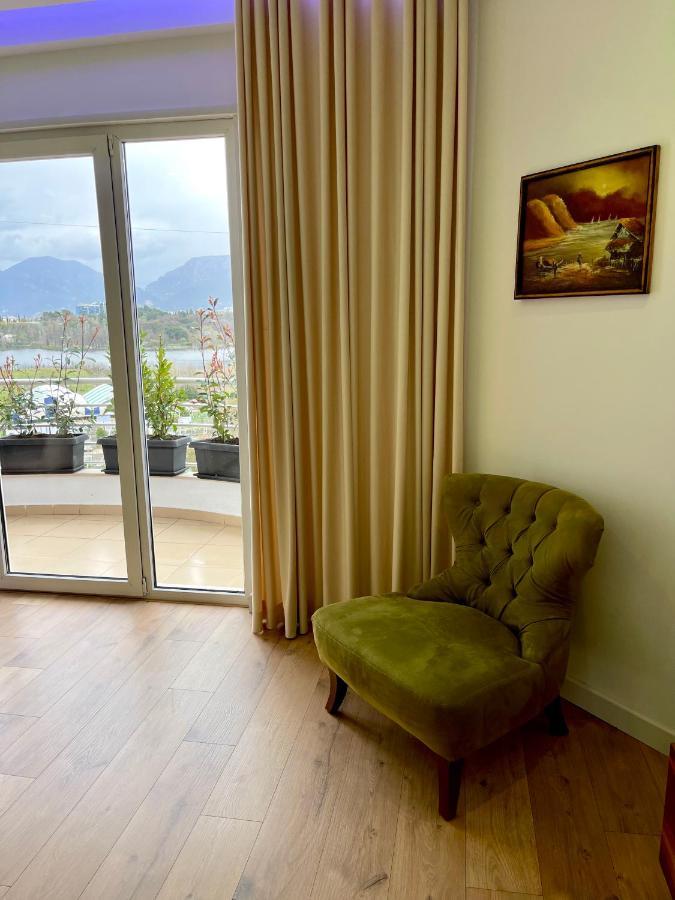 Queen'S Luxury Apartments Lake Tiran Dış mekan fotoğraf